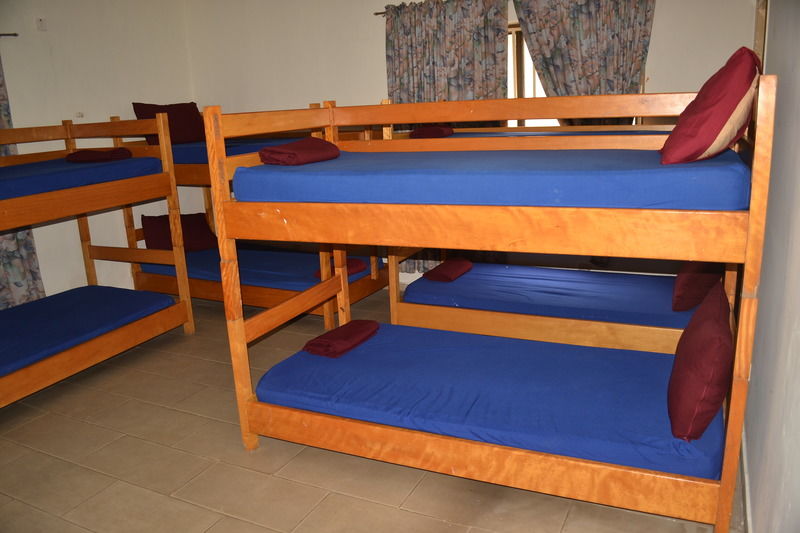 Pink Hostel Accra Extérieur photo