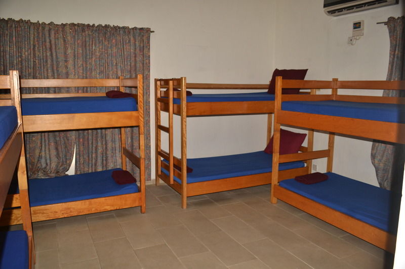 Pink Hostel Accra Extérieur photo