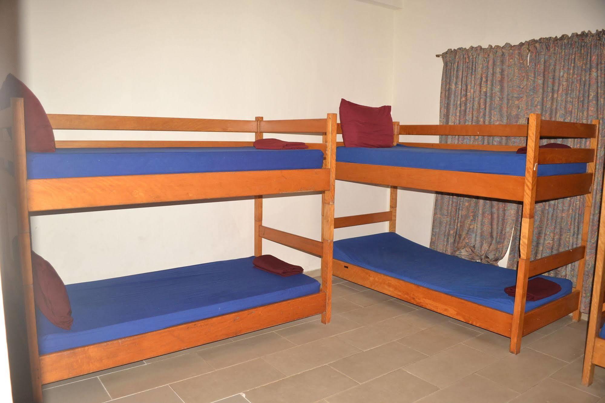 Pink Hostel Accra Extérieur photo