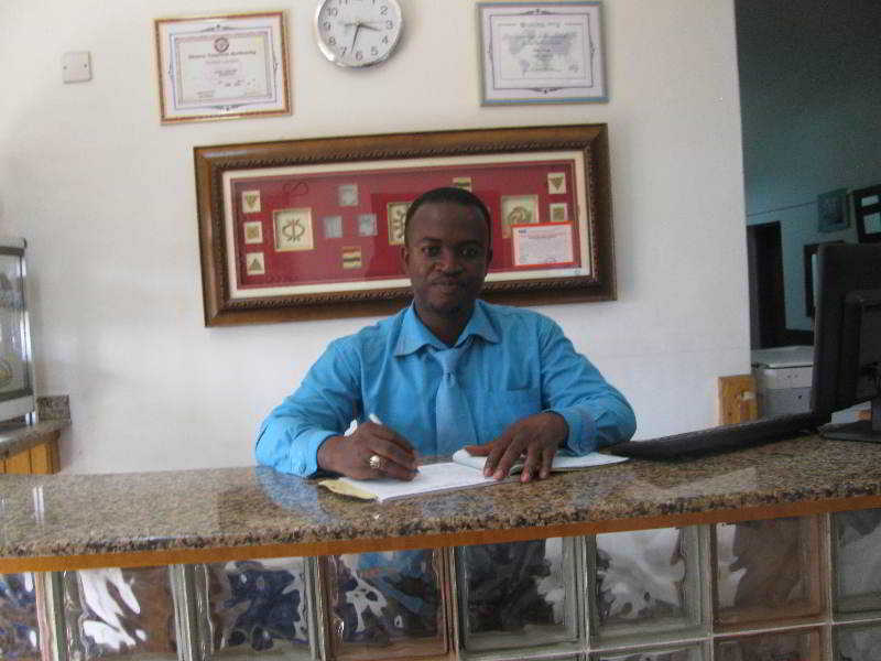 Pink Hostel Accra Extérieur photo