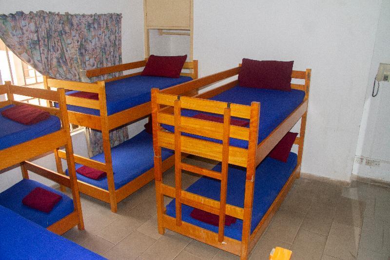 Pink Hostel Accra Extérieur photo