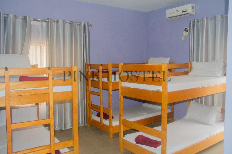 Pink Hostel Accra Extérieur photo